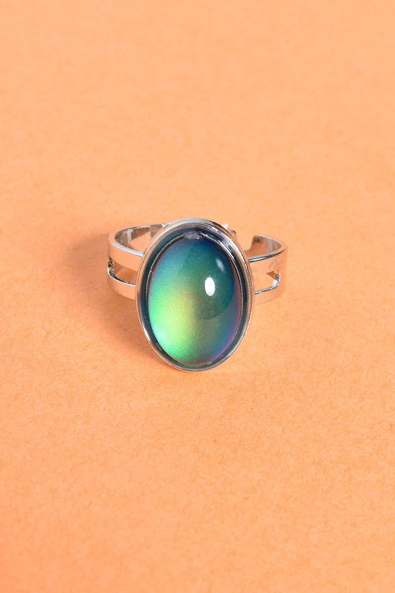 Retro Aura Mood Ring – a 90S Classic, Reborn in Silver Shine