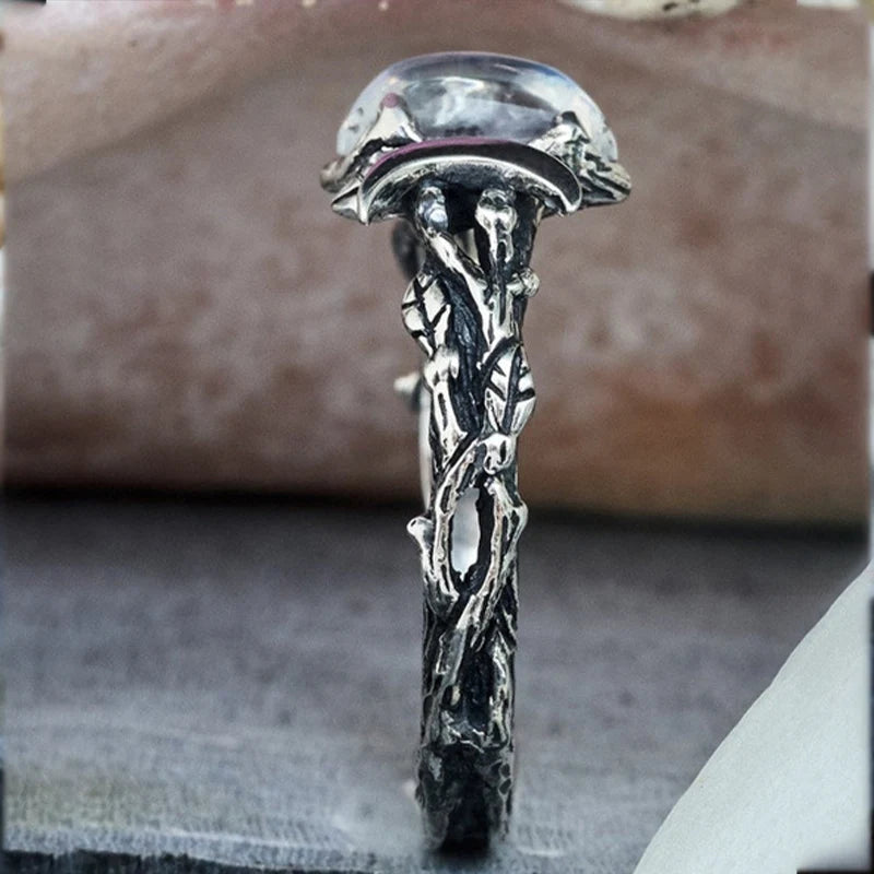 New Retro Ethnic Style Moonstone Ring